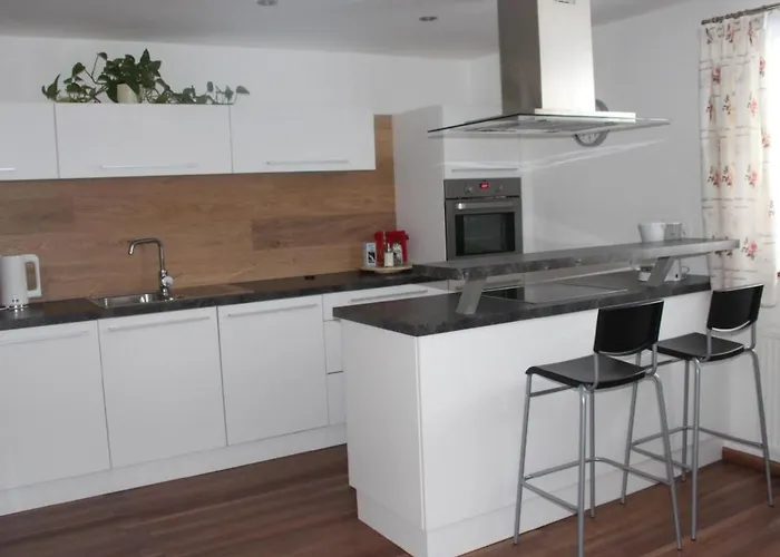 Mit Blick Auf Berge By Interhome Lägenhet