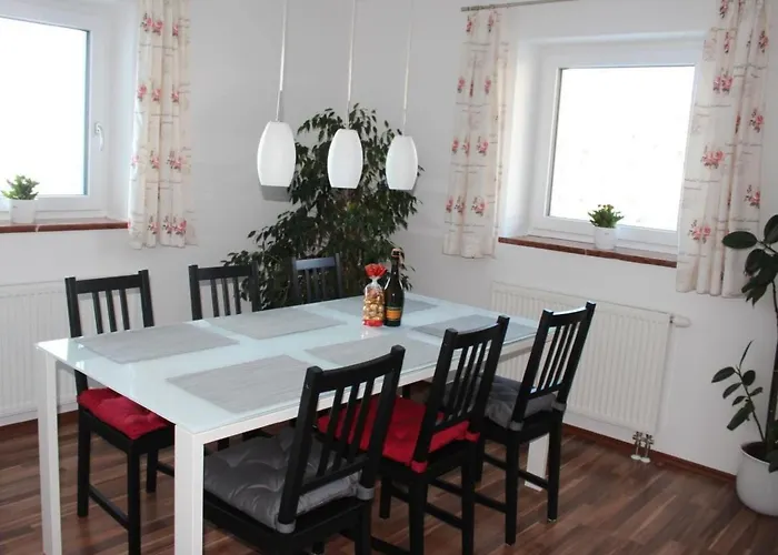 Lägenhet Mit Blick Auf Berge By Interhome